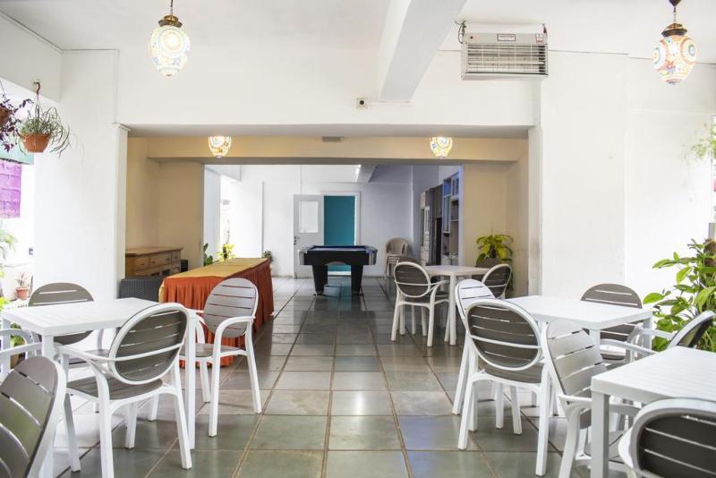 Treebo Brooks Manor Hotel Pune